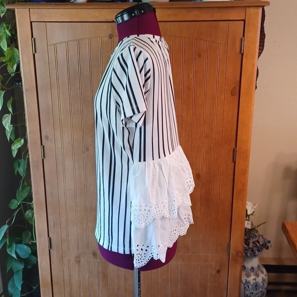 CONCEPTS Short Sleeve Pullover Top - Picture 3 of 8